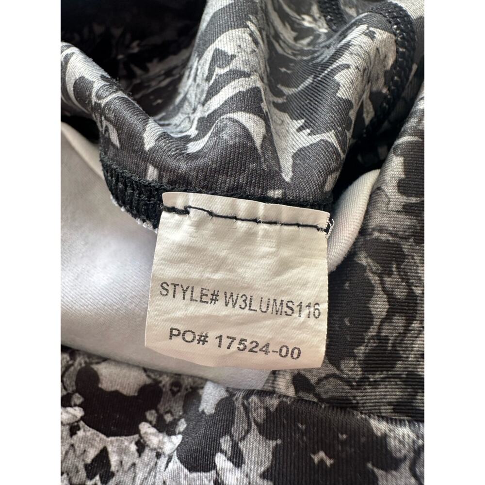 Prana Black Bike Shorts with Floral Side Panels, size XL - Picture 8 of 9